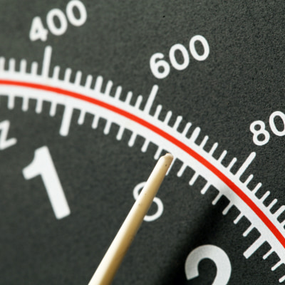 スピードメーター