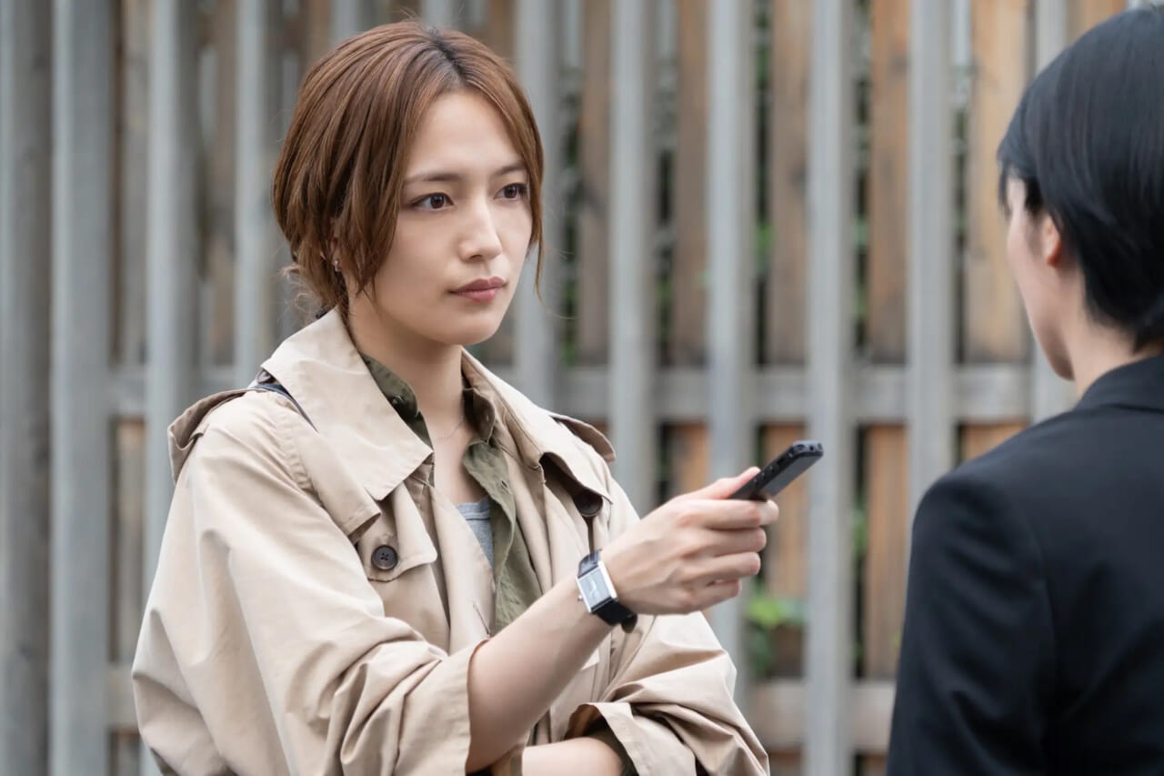 週刊文潮の記者・平田奏（川口春奈）