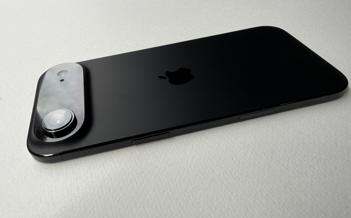 iPhone Air