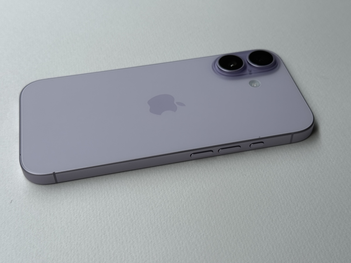 iPhone17