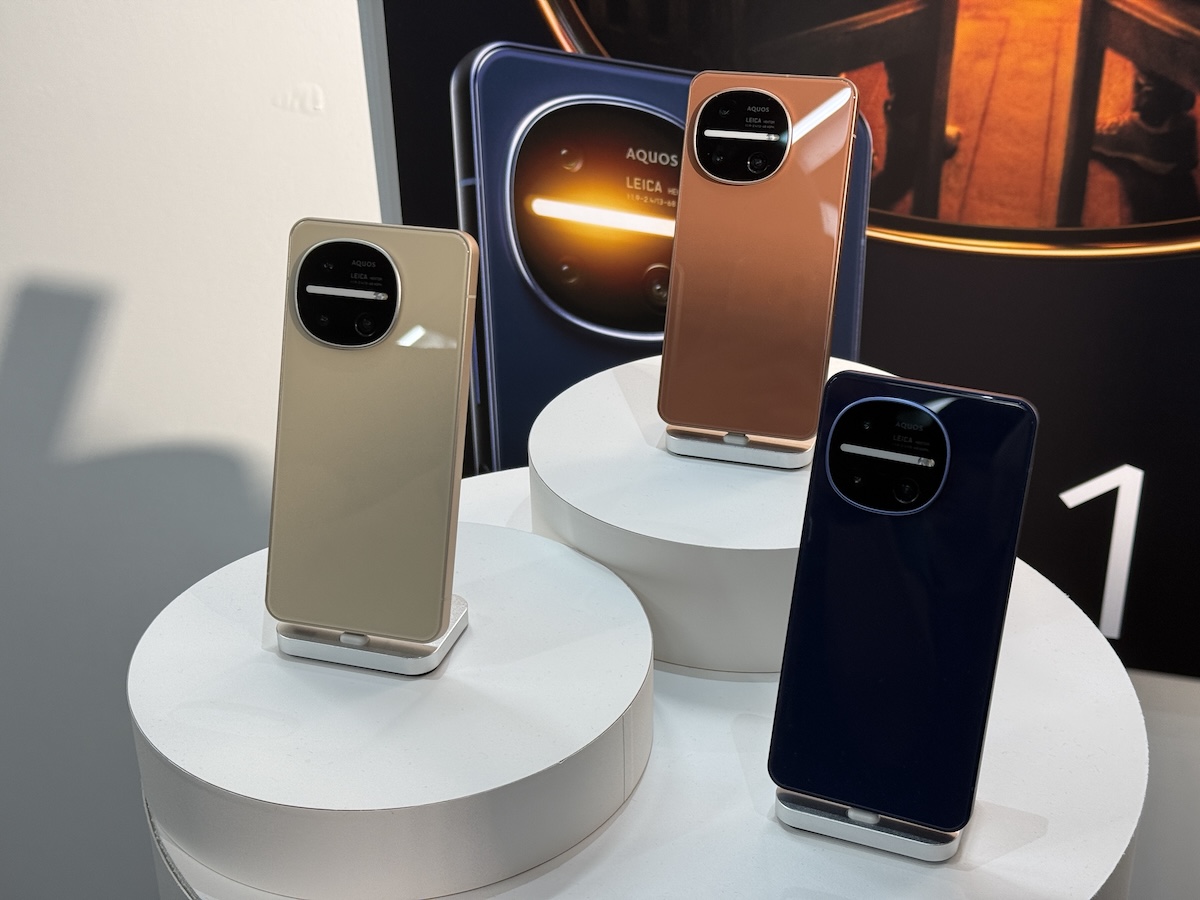 AQUOS R11