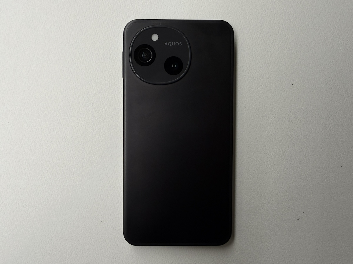 AQUOS sense10