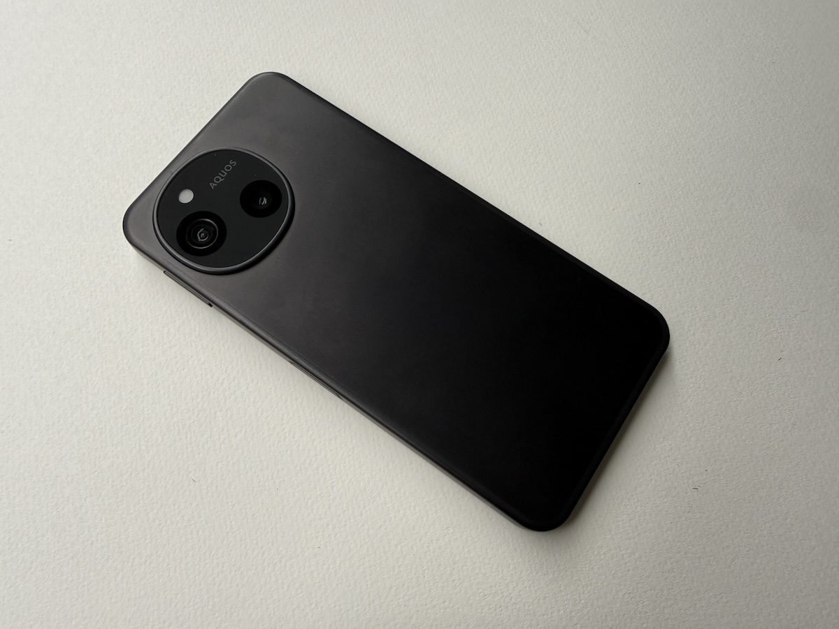 AQUOS sense10