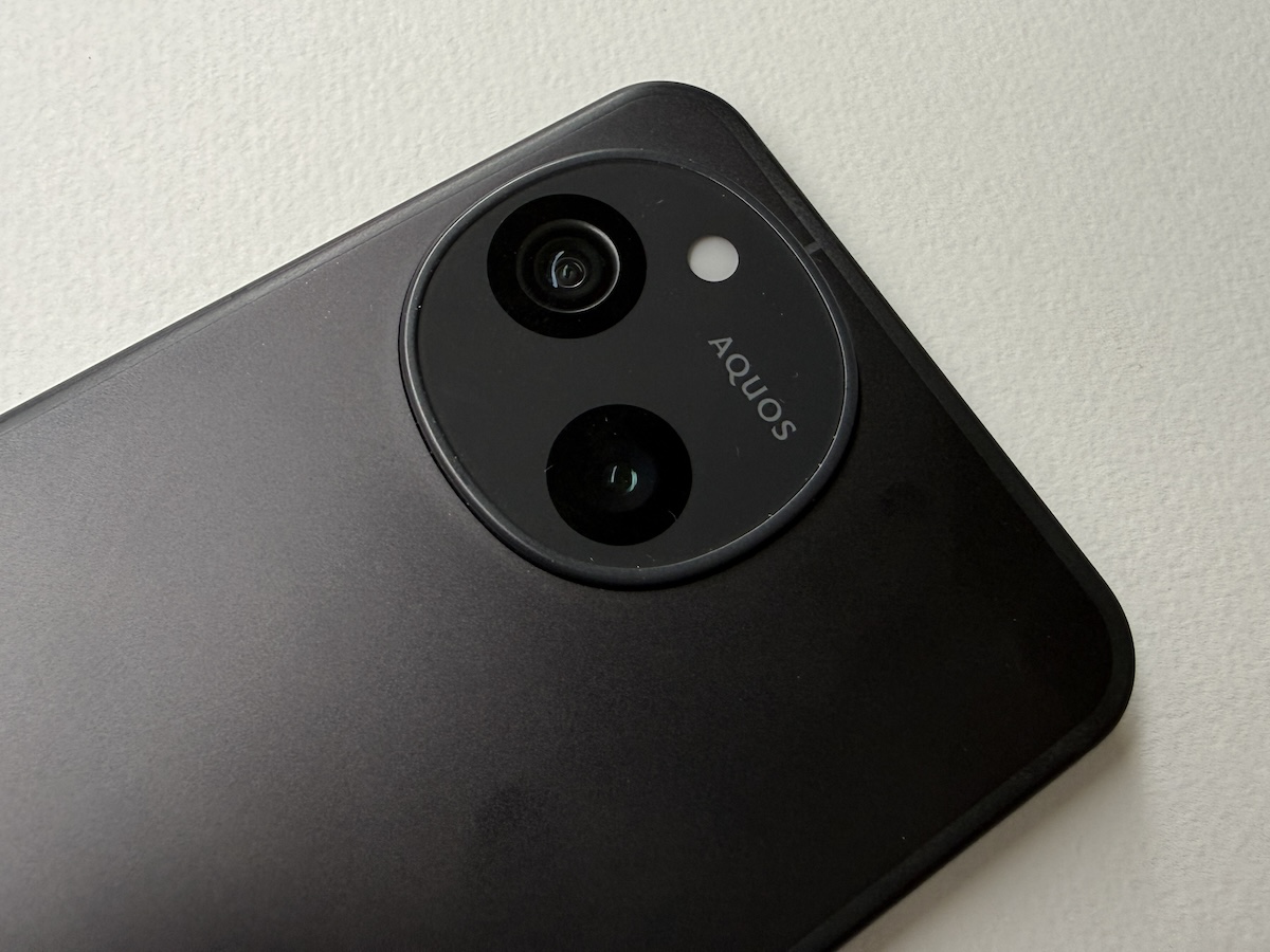 AQUOS sense10