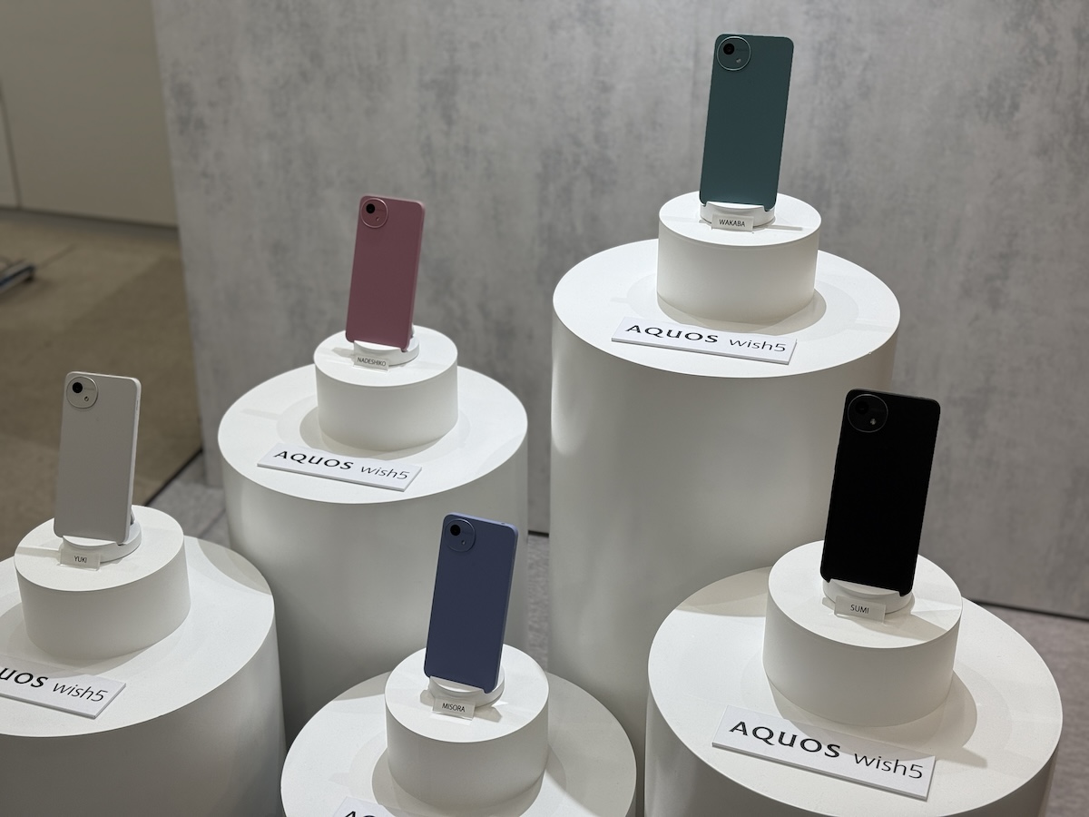 AQUOS wish5