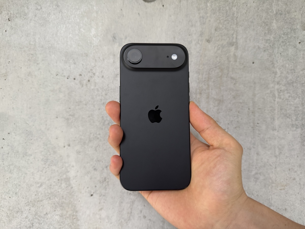iPhone air スペースブラック iPhone Airの気になるバッテリー時間とスペックを実機レビュー