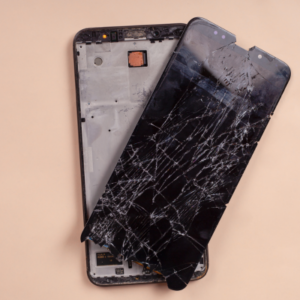 壊れたスマホ